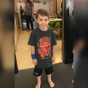 Under Armour boys basketball 🏀 tshirt YSM